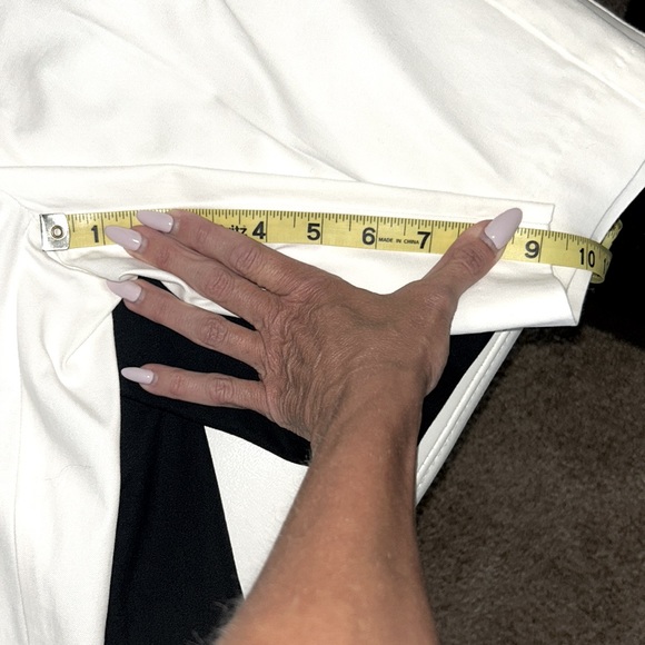 🍸WHITE HOUSE | BLACK MARKET, Women’s size 0, Bermuda Shorts🍸 - Picture 6 of 7